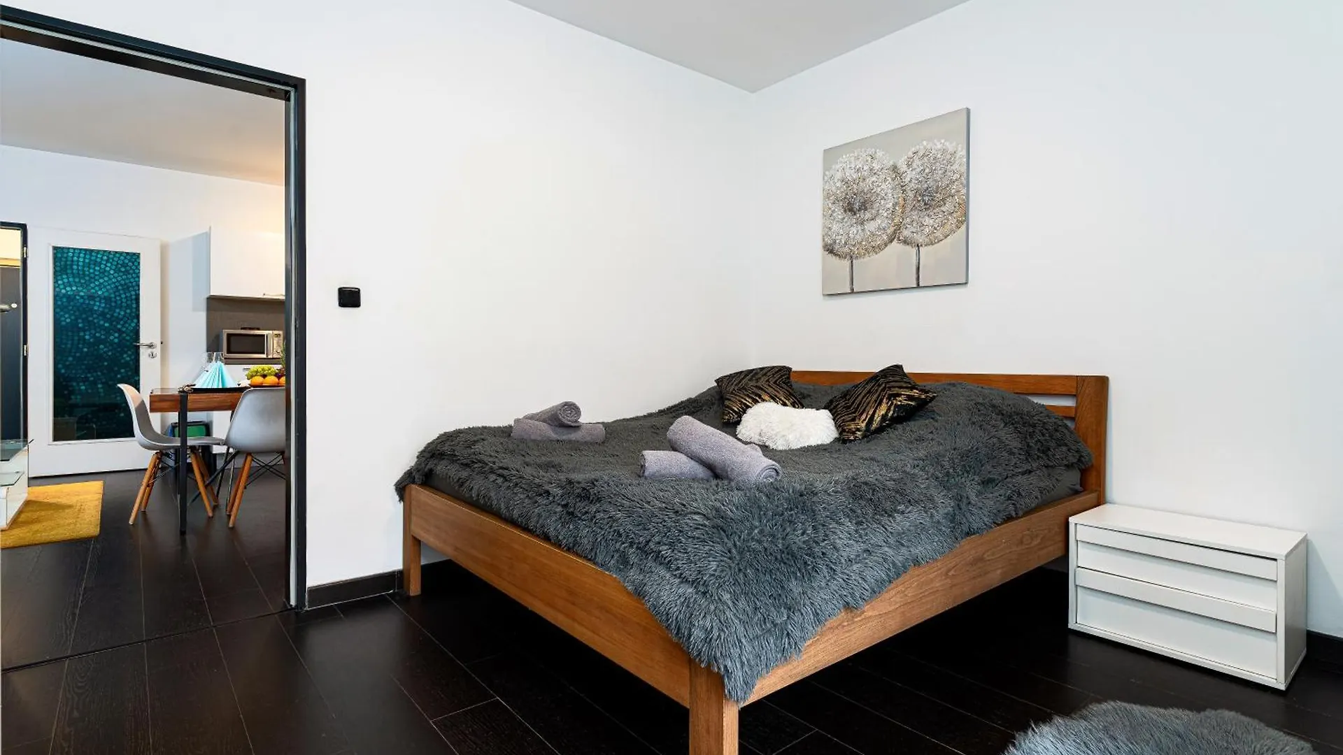Kingdom Silver Deluxe Prag Apartment
